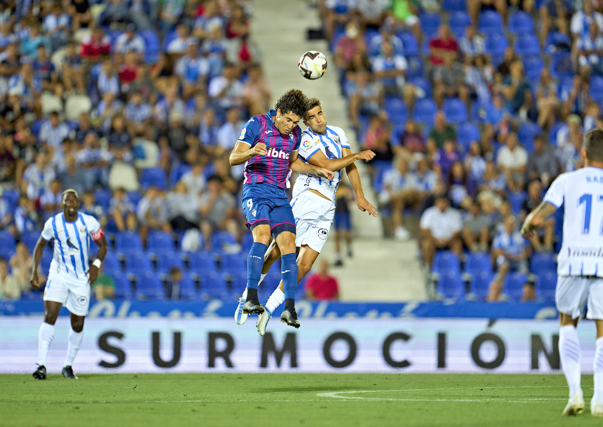 Last year Leganés (in white, against Eibar) finished near .500 in Spain’s second division.